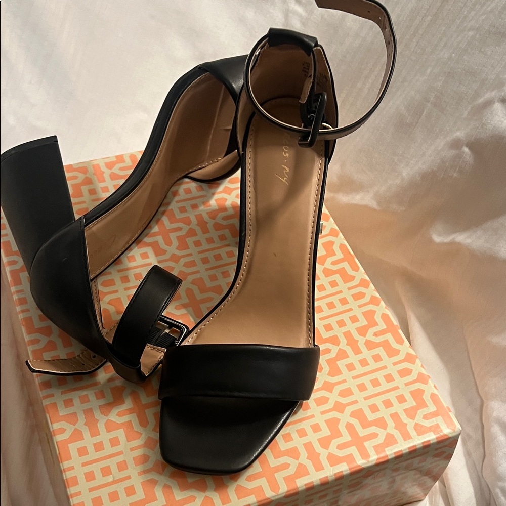 Circus by Sam Edelman Black Heels